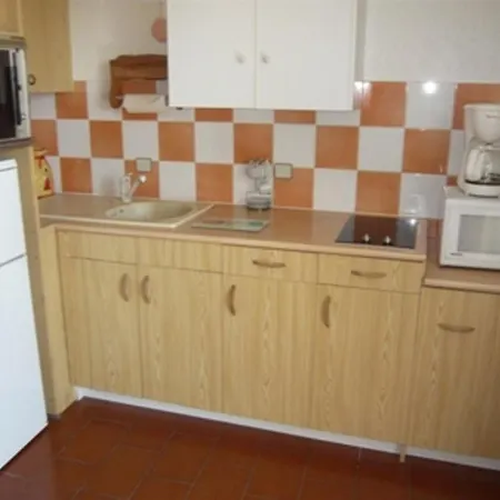 Climatise, Terrasse Et Jardin Privatif, 4 Couchages, Proche Et Commerces - Fr-1-731-65 *